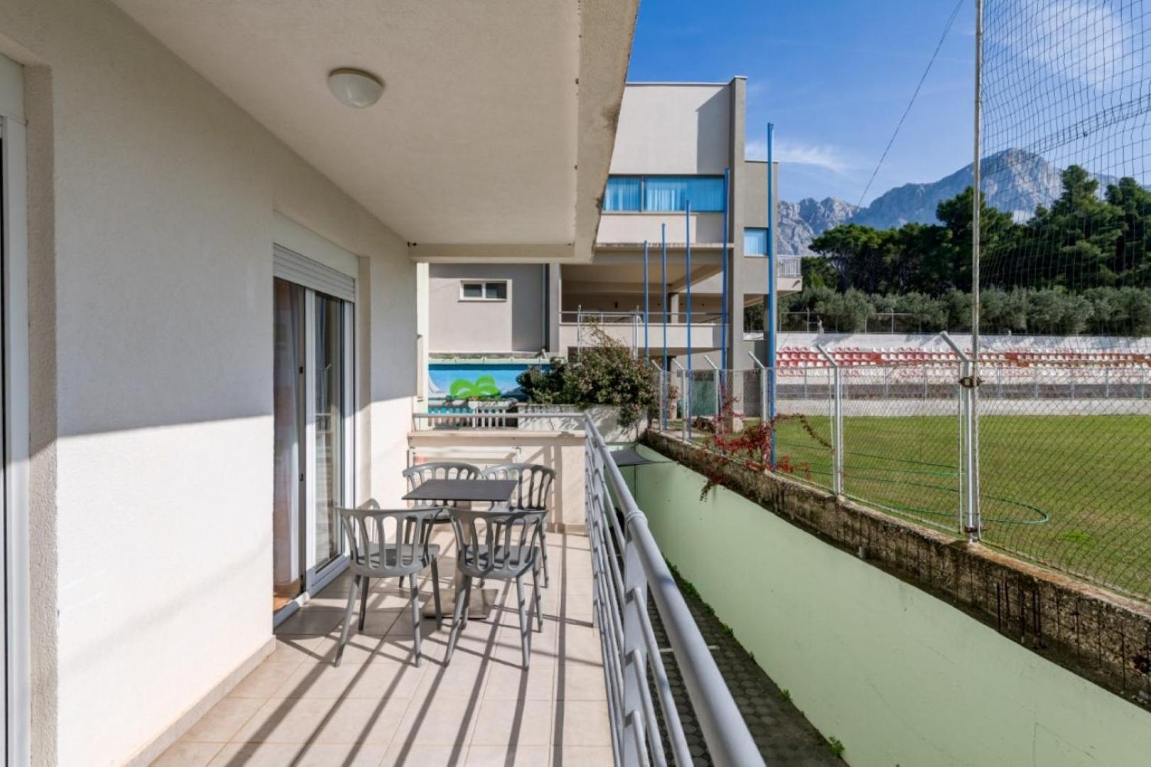 Ruza&Nikolina "1" Apartmani - Baska Voda Luaran gambar
